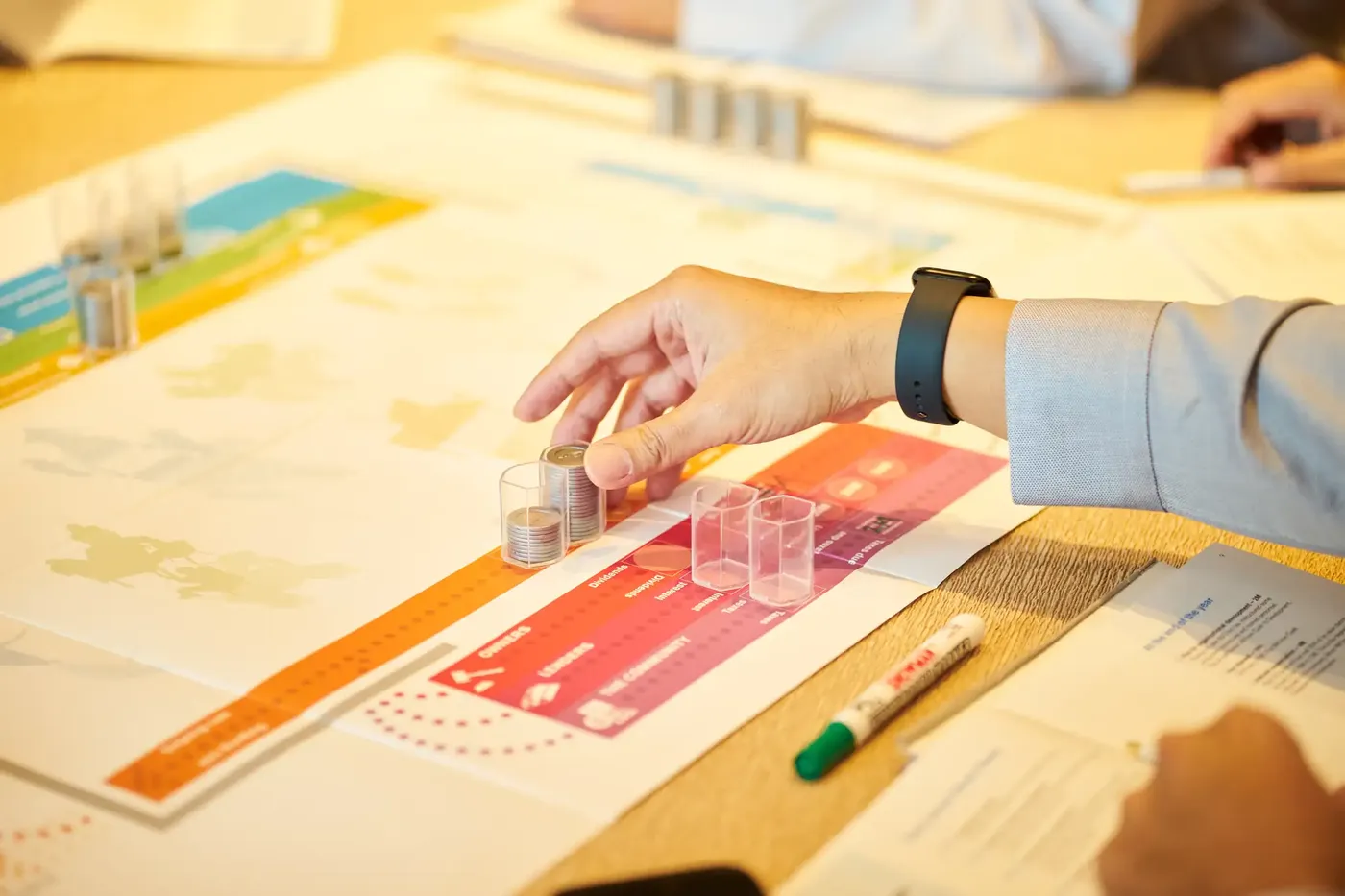 Detail materi workshop di atas meja